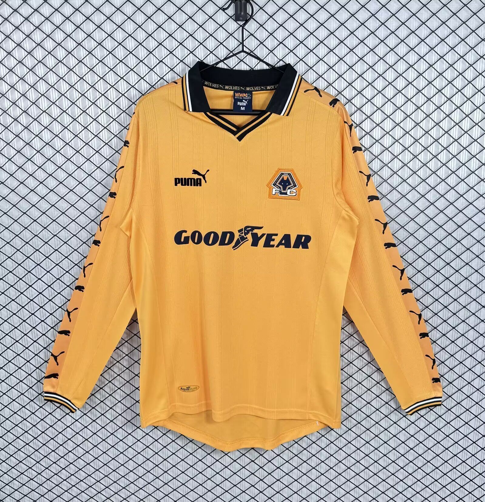 AAA Quality Wolves 98/99 Home Long Soccer Jersey